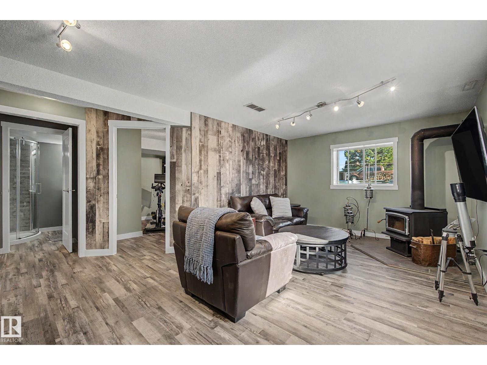 4109 44 AV, Stony Plain