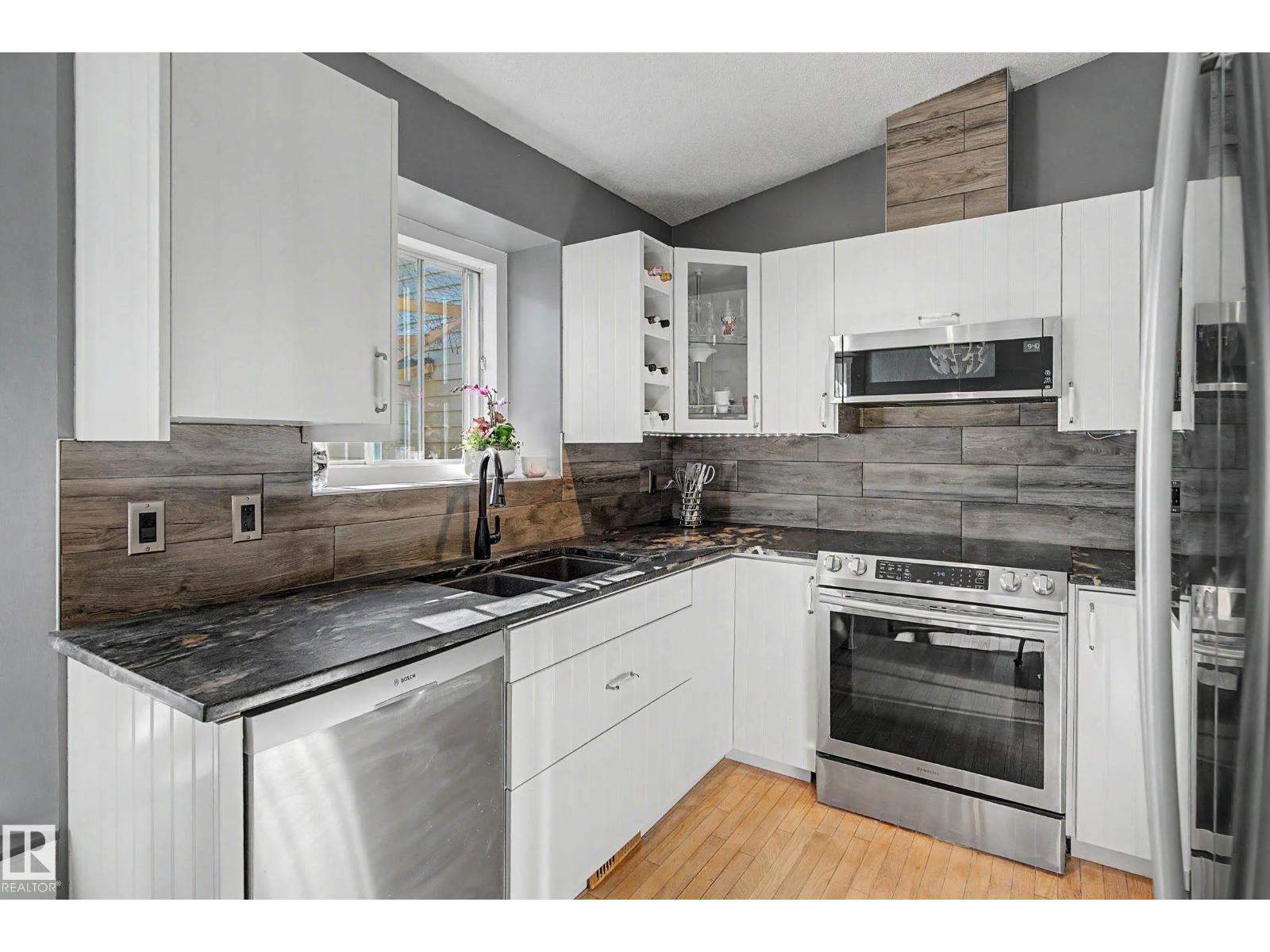 4109 44 AV, Stony Plain