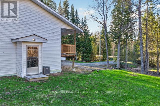 1122 EAGLE LAKE ROAD - 39