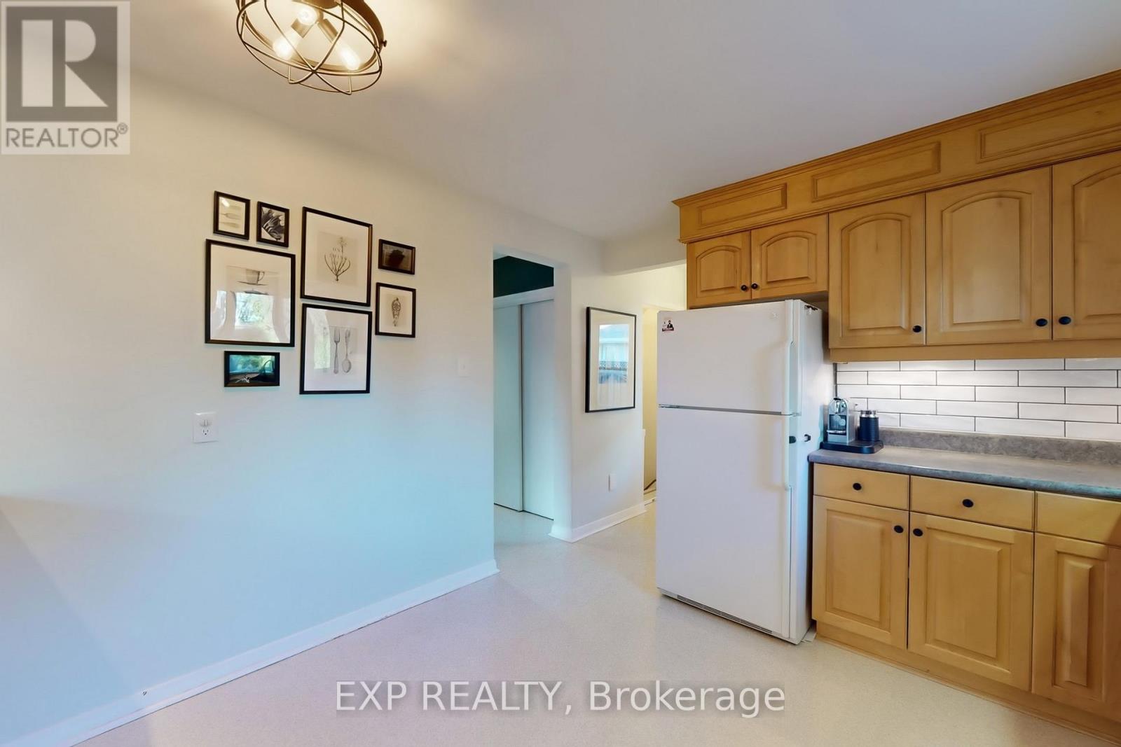 22 CHESTNUT AVENUE - 21