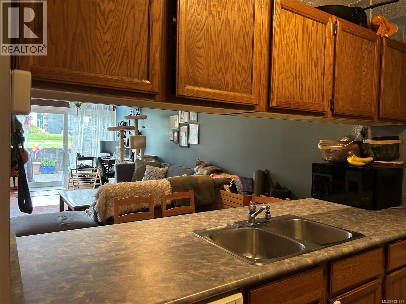203 2740 Island Hwy S, Campbell River