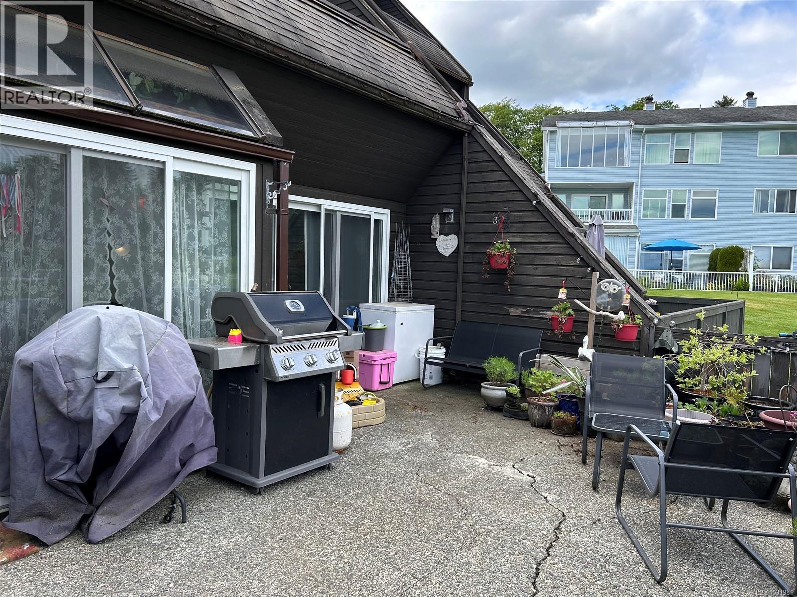 203 2740 Island Hwy S, Campbell River