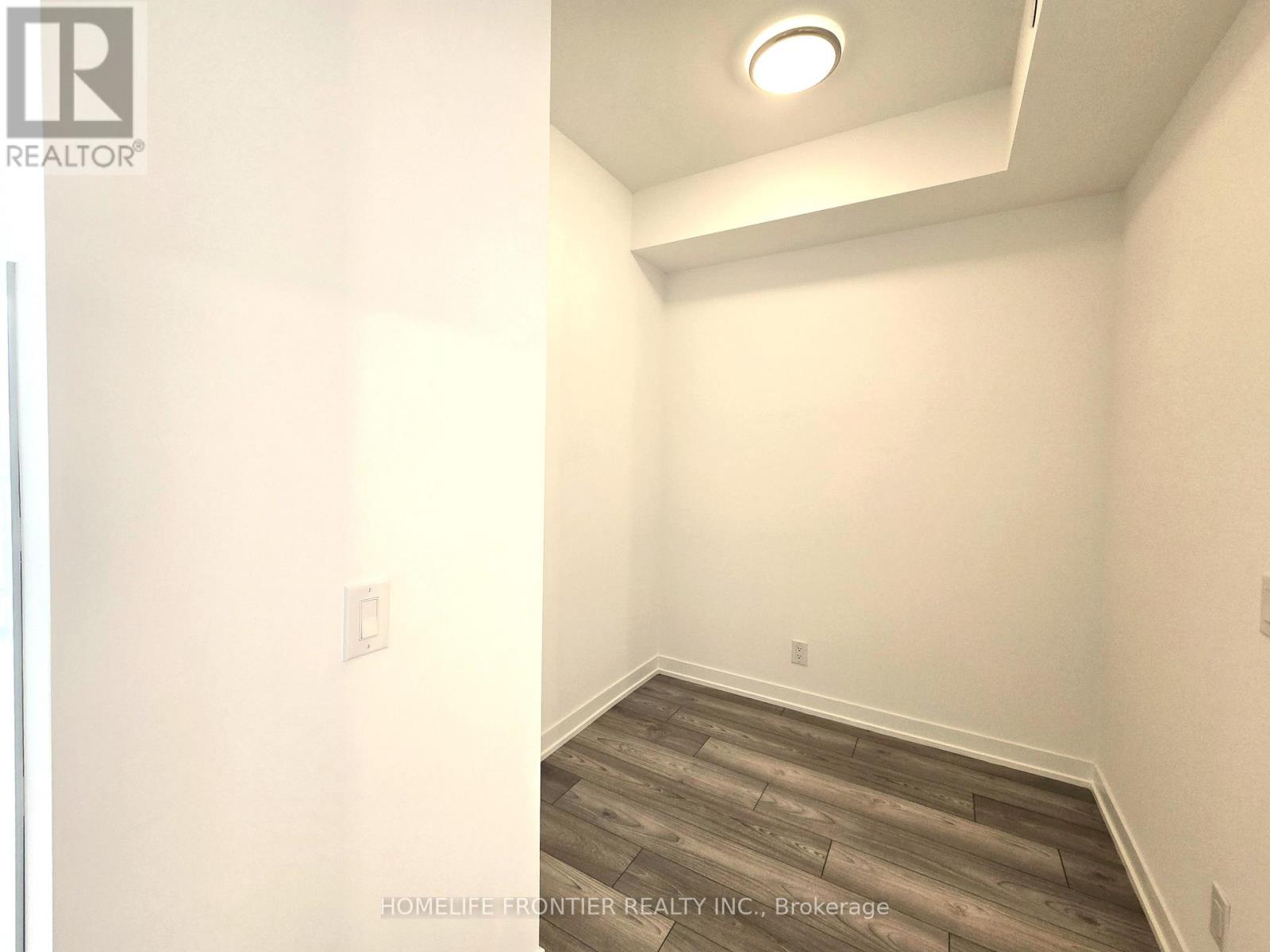 #822 1182 KING STREET W - 13