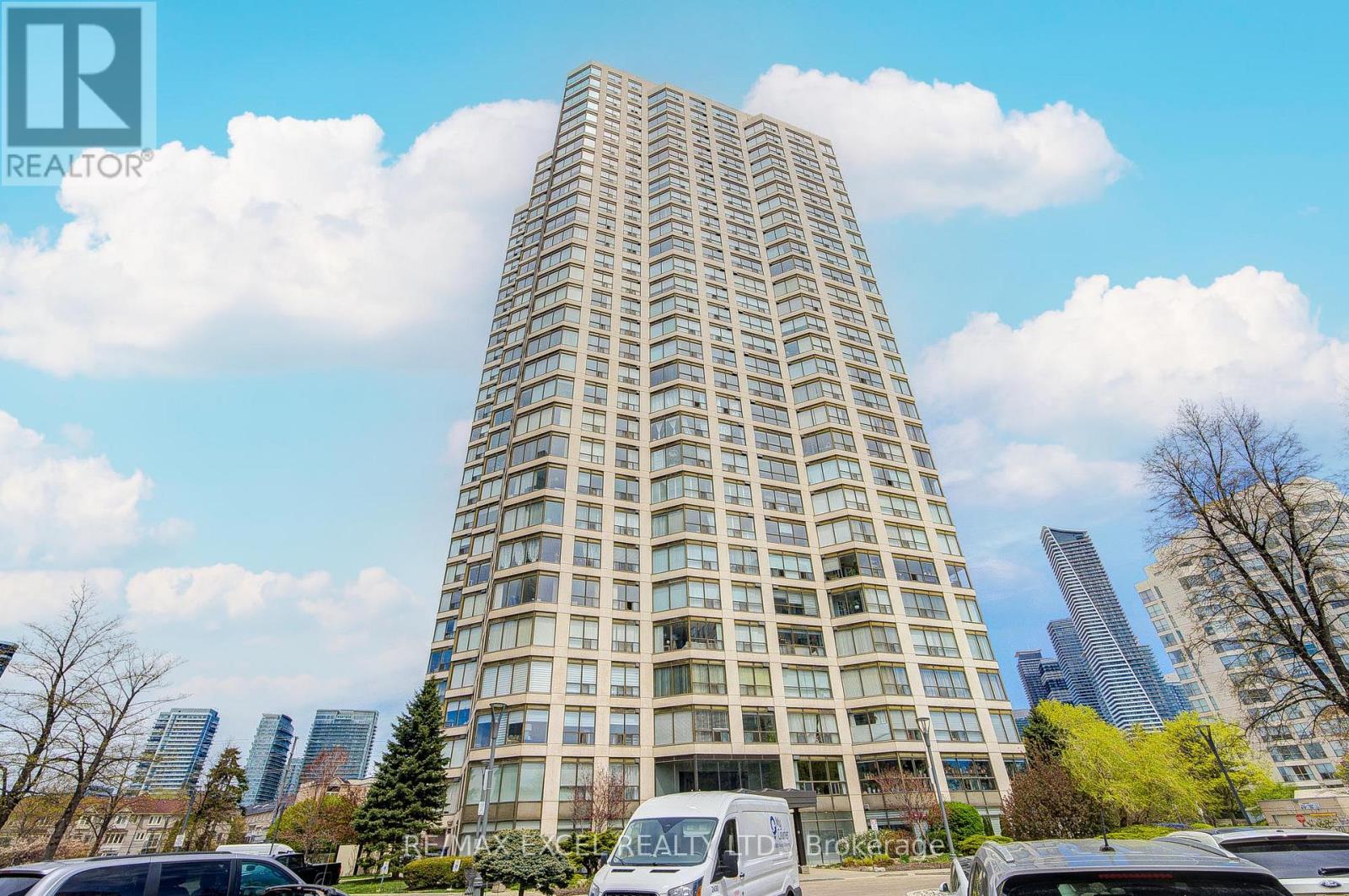 #2105 2269 LAKE SHORE BOULEVARD W - Image 2