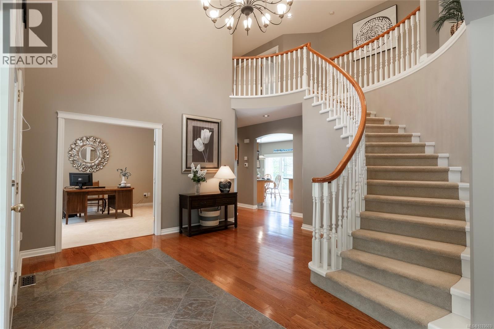376 Viaduct Ave W - 34