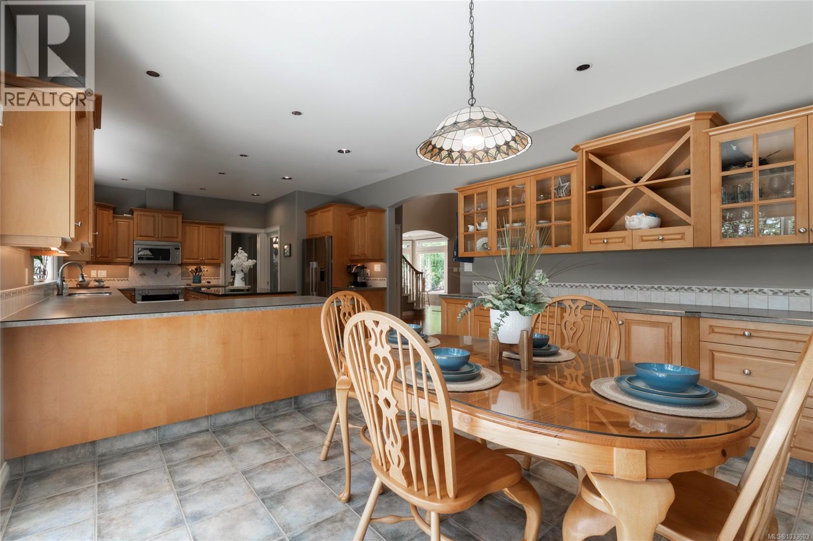 376 Viaduct Ave W - 21