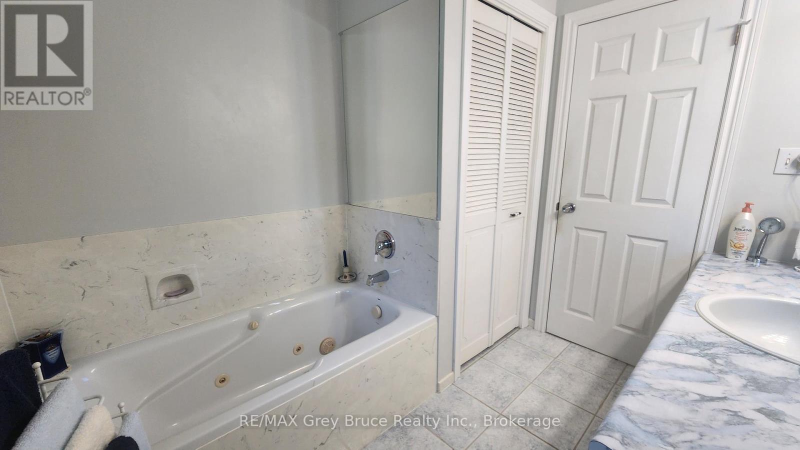 340 BARNEY'S BOULEVARD - 21