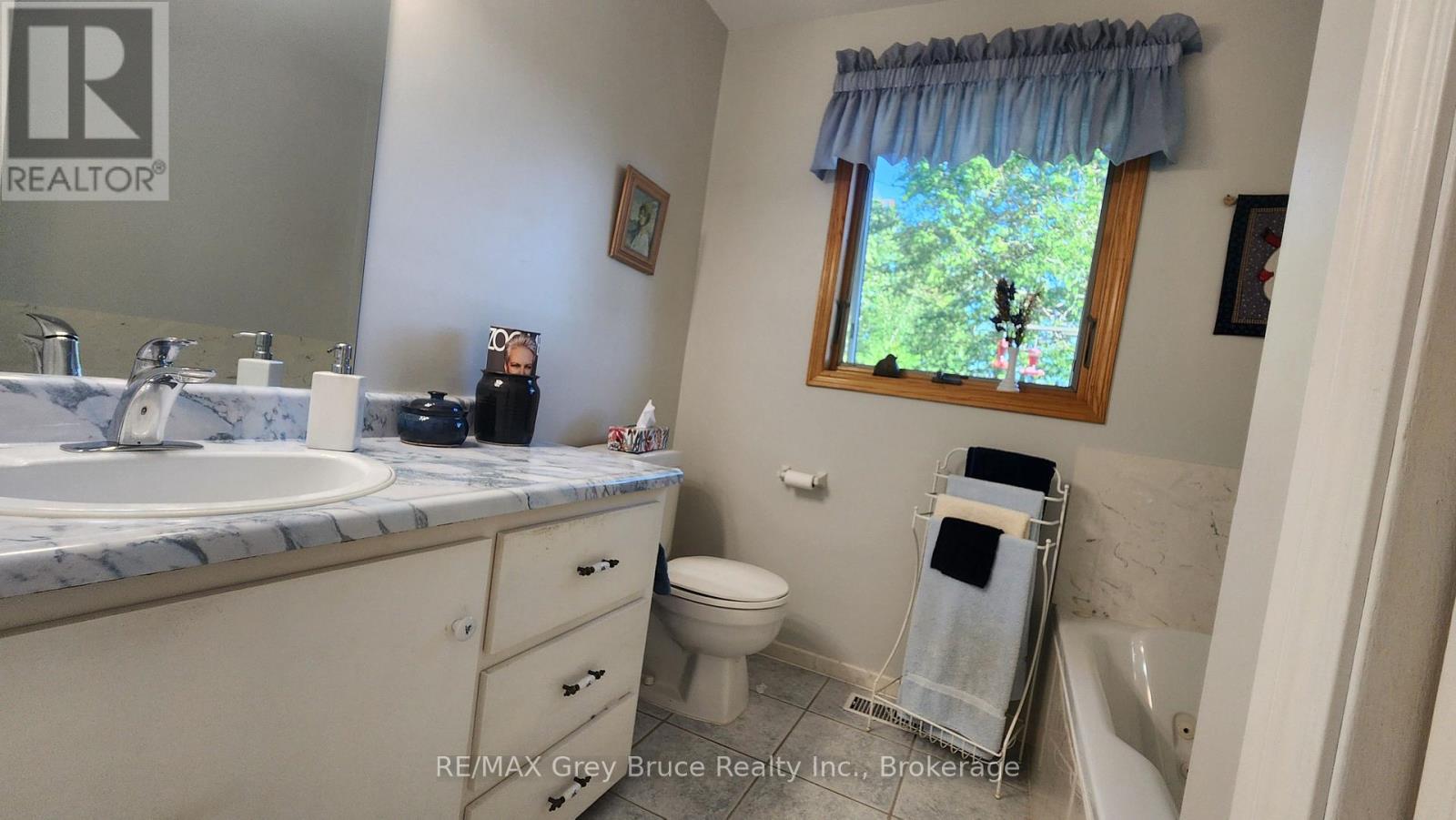 340 BARNEY'S BOULEVARD - 22