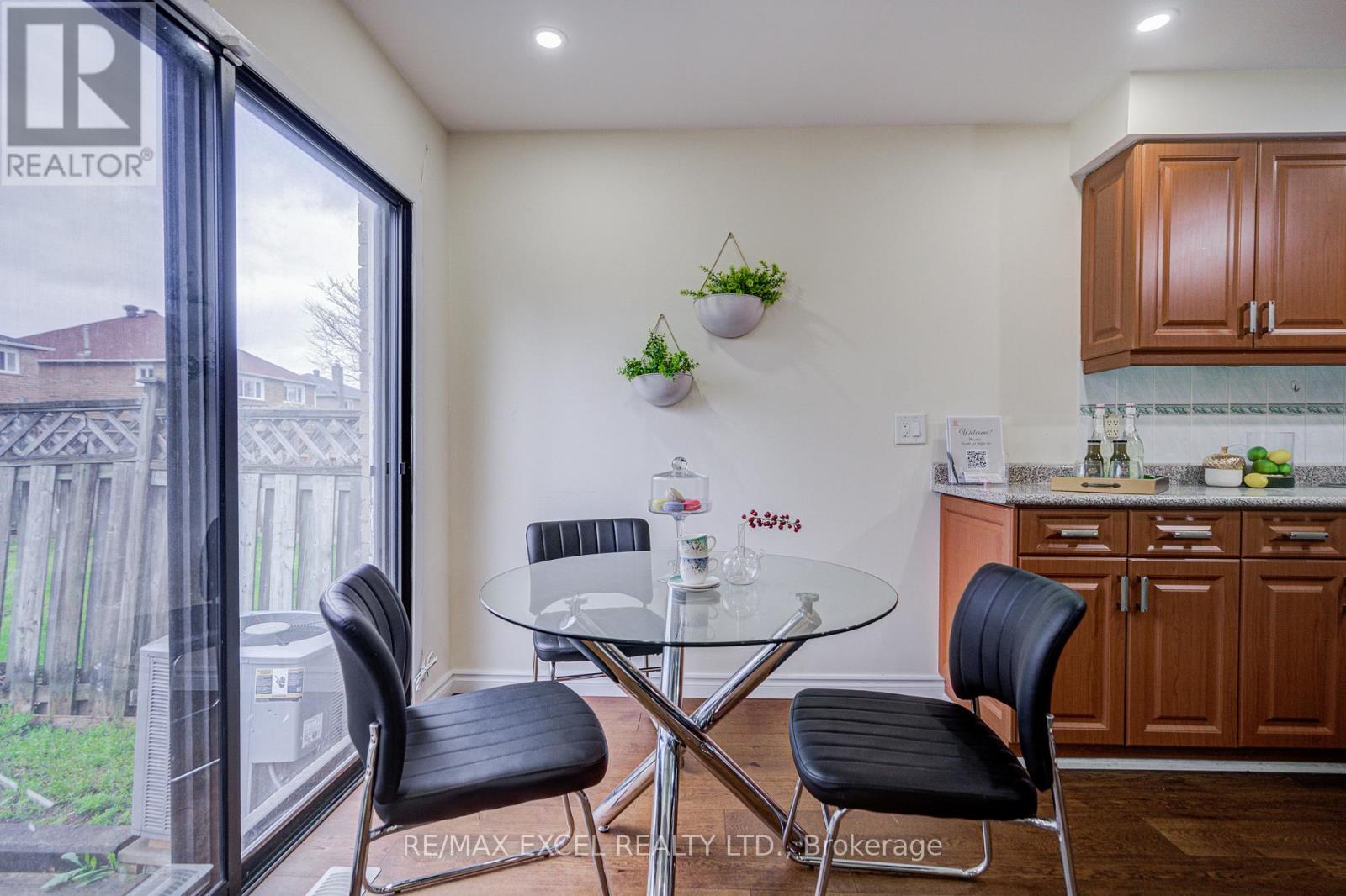 28 KAREN MILES CRESCENT - 19