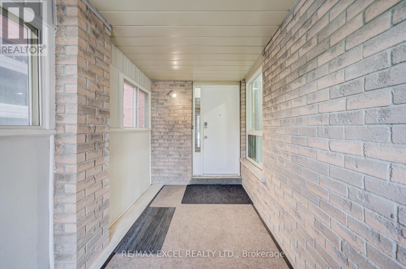 28 KAREN MILES CRESCENT - 5