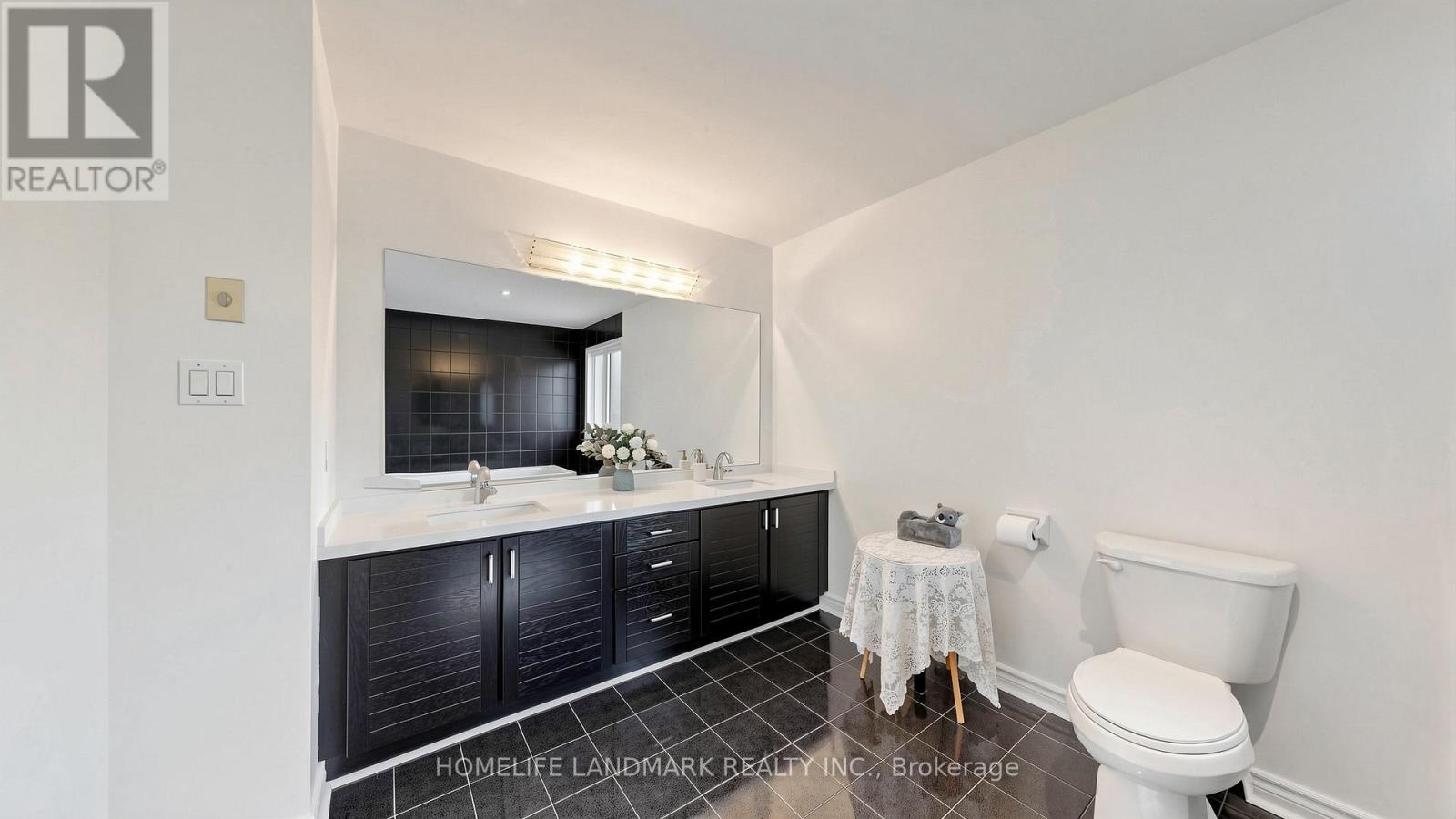 68 LYTTON BOULEVARD - 29