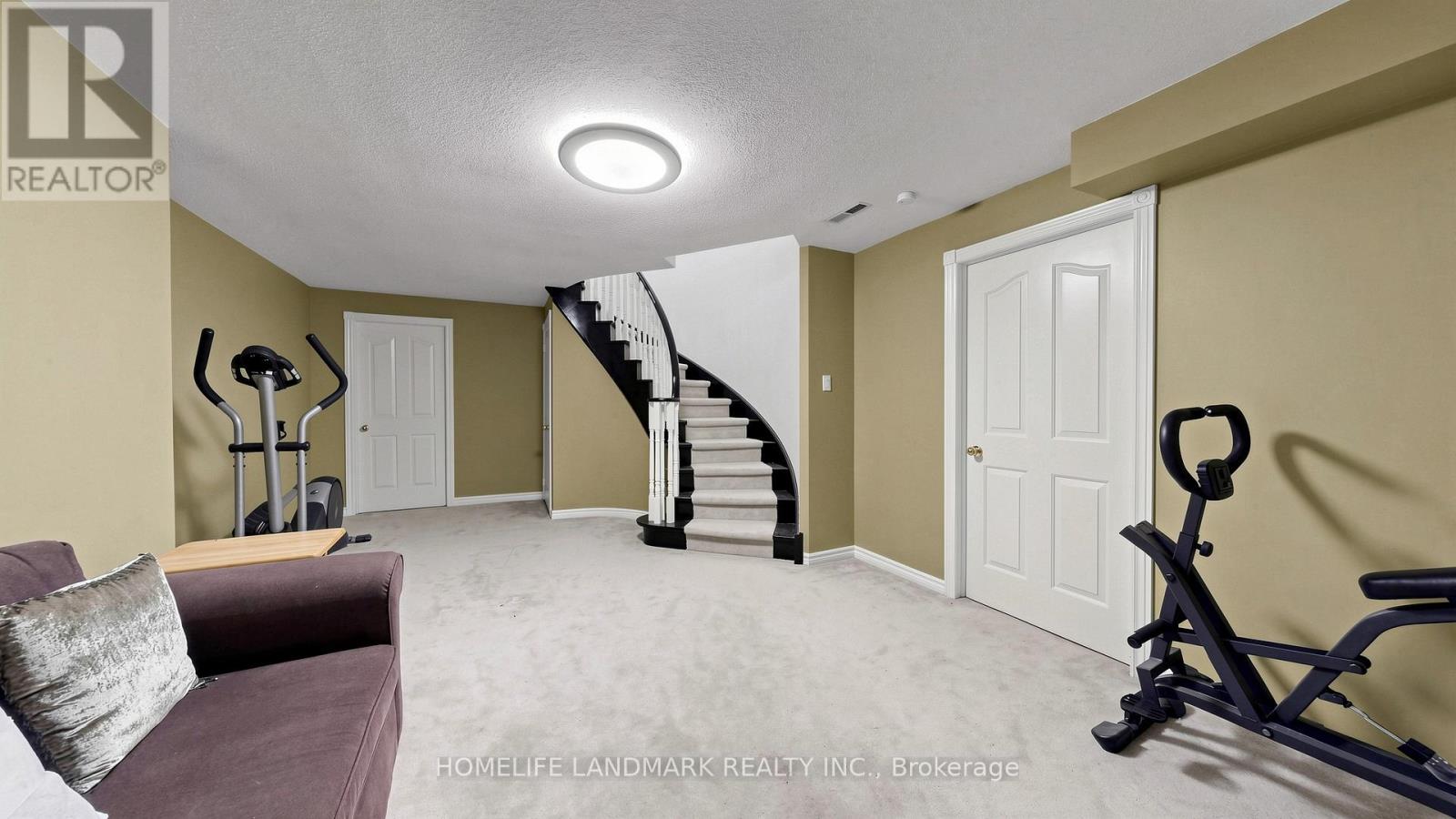 68 LYTTON BOULEVARD - 37