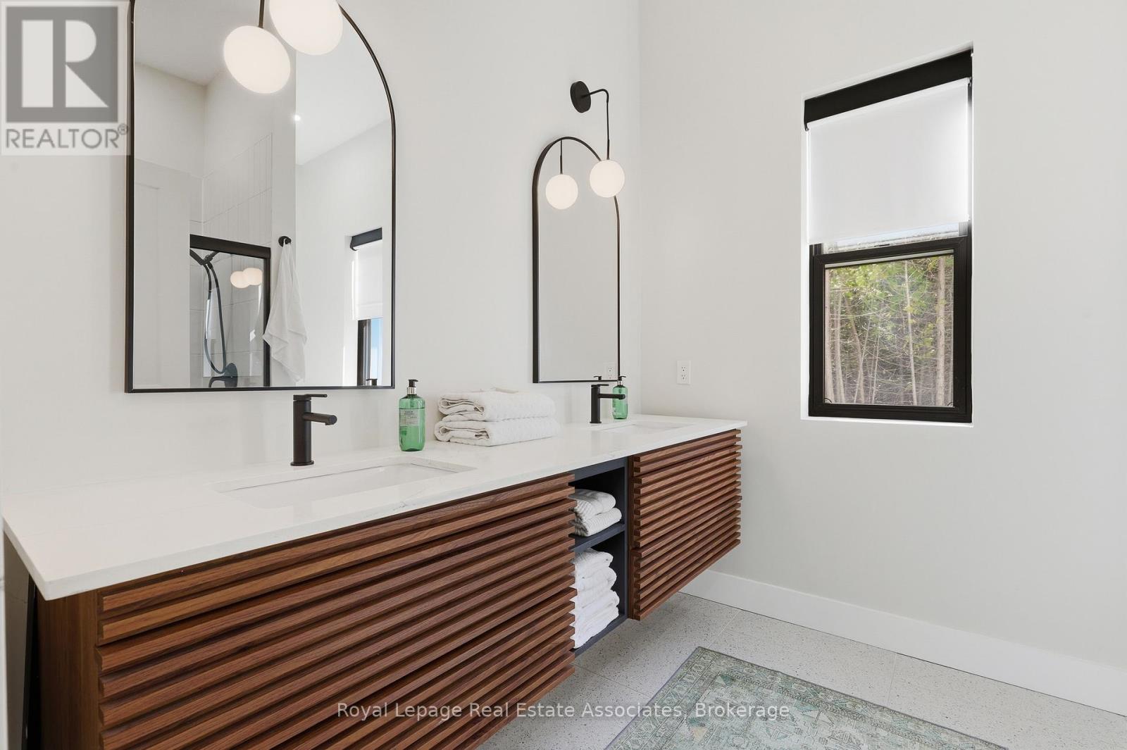 18 TAMARAC ROAD - 21