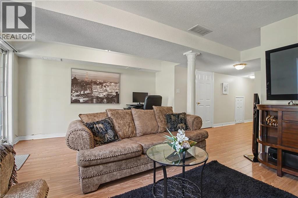 100 BEDDOE Drive Unit# 98, Hamilton, Ontario, L8P4Z2 — Photo 6