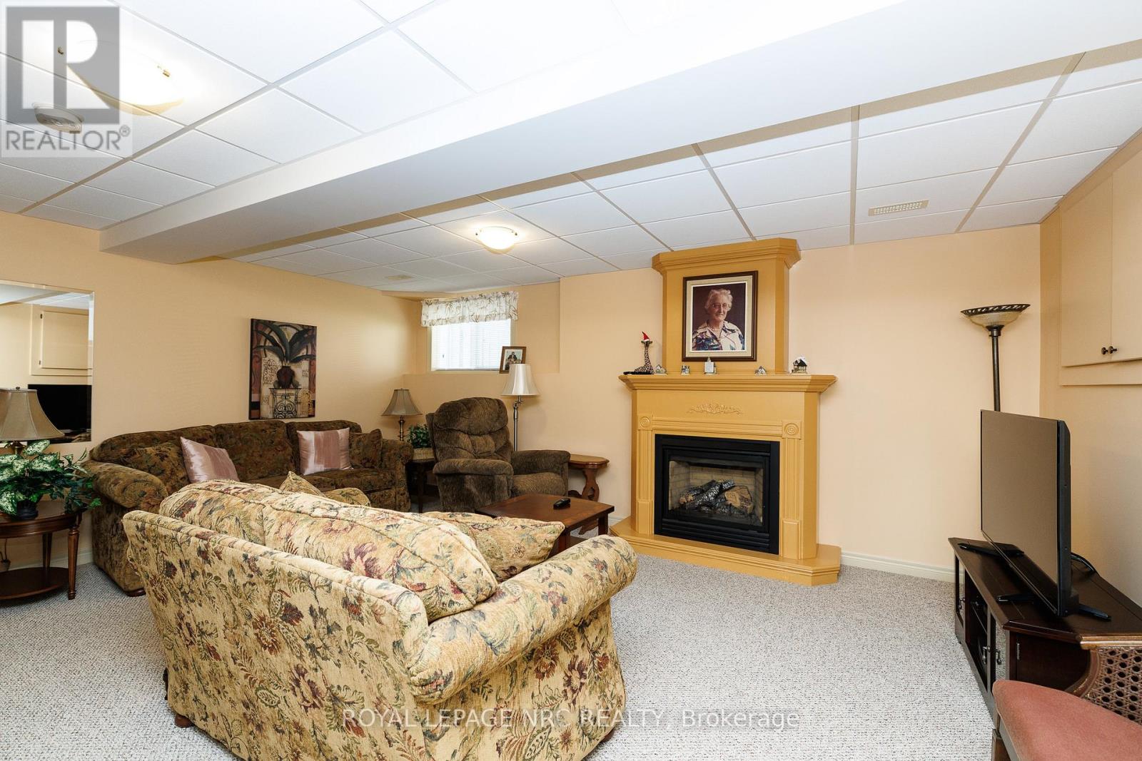 6787 AILANTHUS AVENUE - 31
