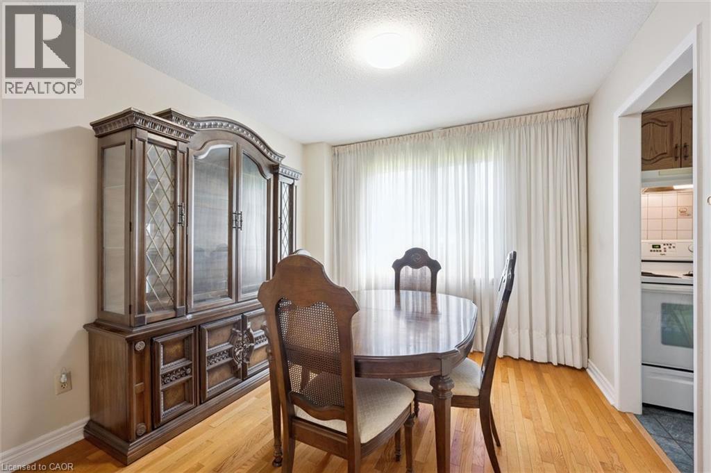37 MOFFATT Avenue - 12