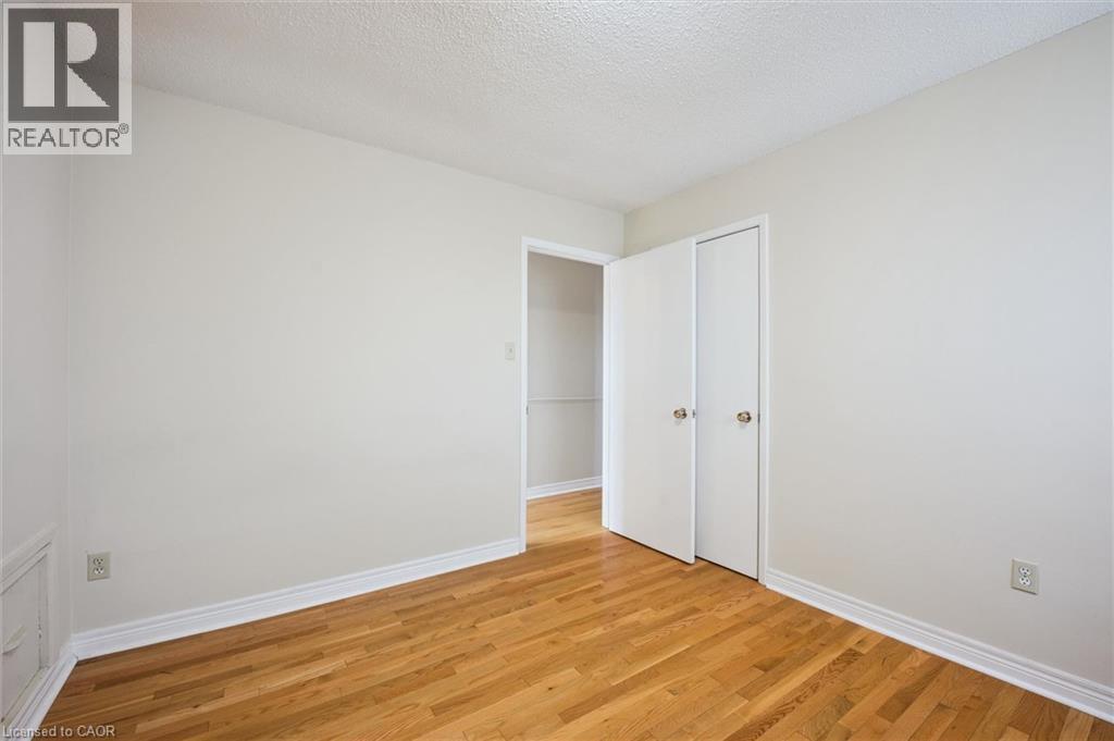 37 MOFFATT Avenue - 21