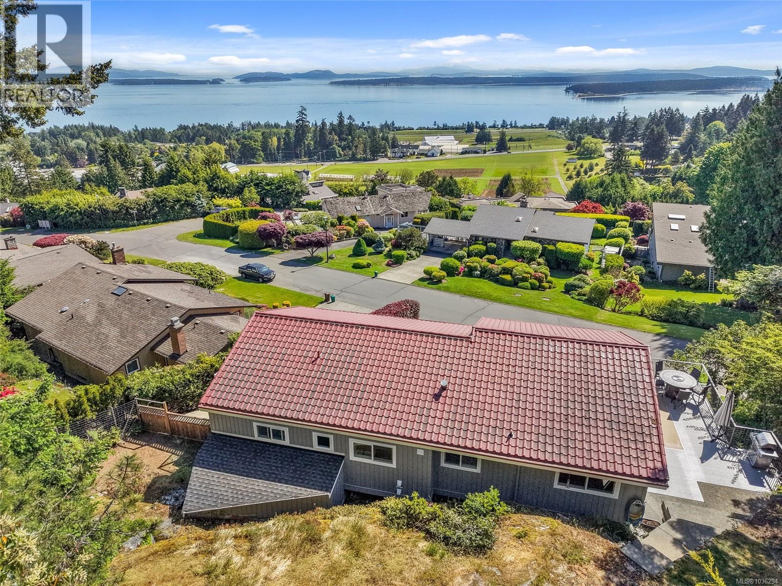 8750 Pender Park Drive, North Saanich
