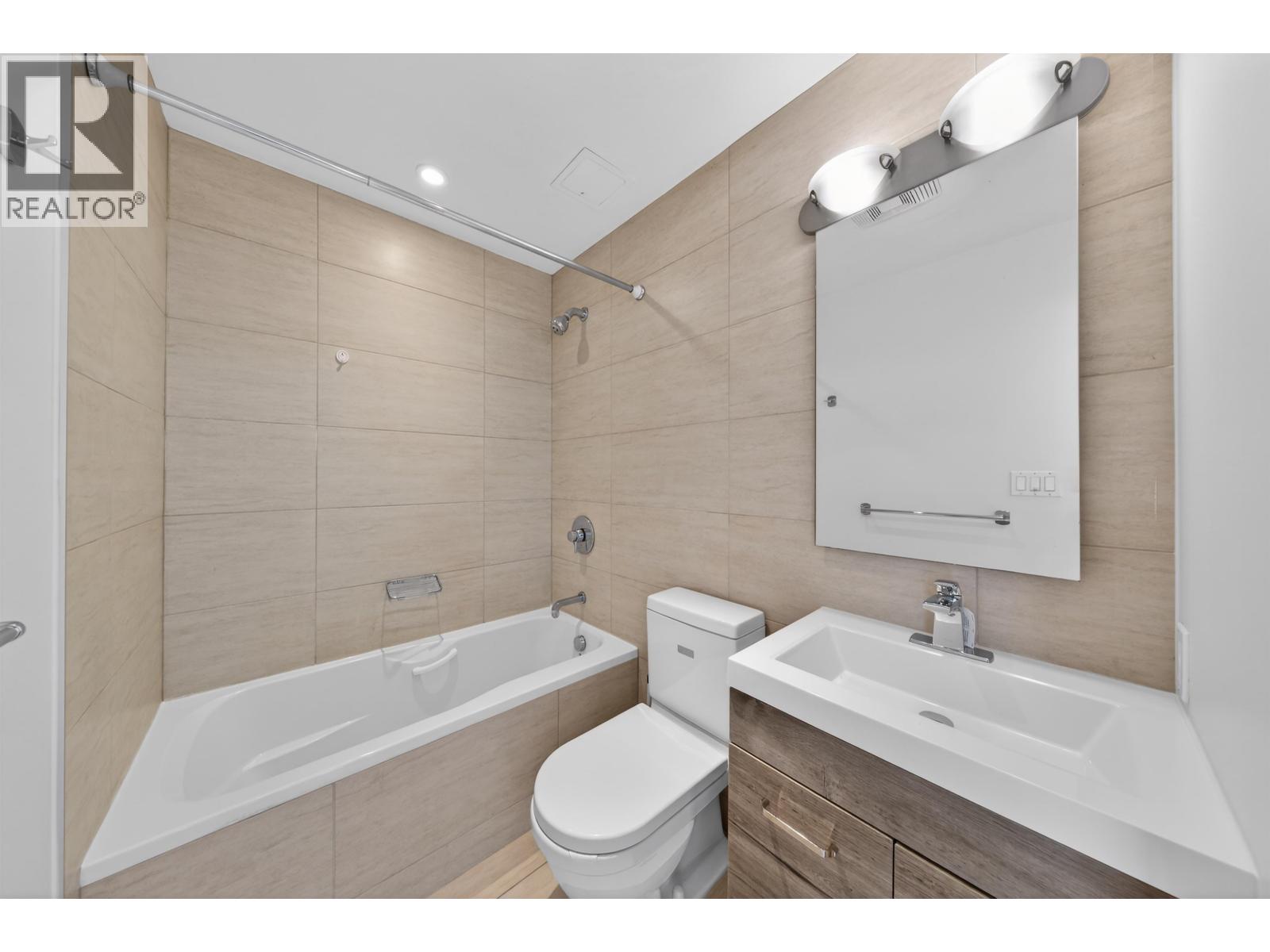 1 Bed, 2 Bath Apartment for Sale in Richmond – 621 8080 CAMBIE ROAD, Richmond – MLS# R3123531 - Image 13