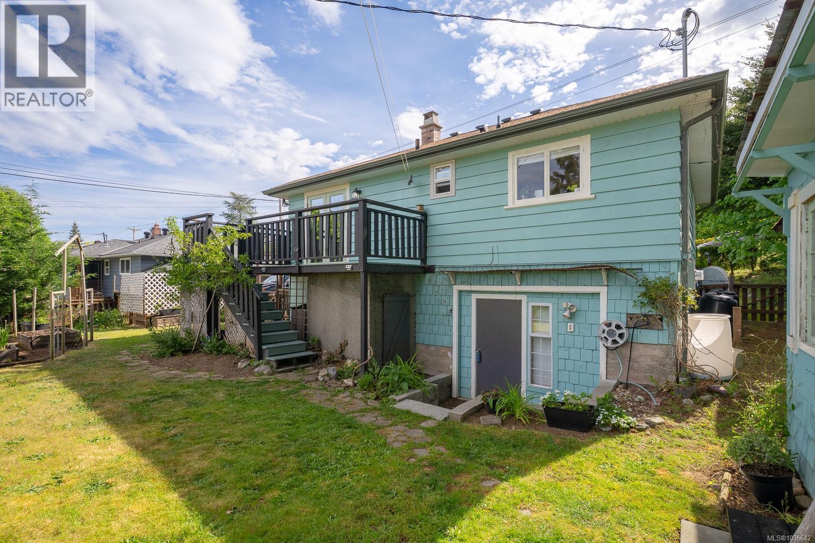 2552 Anderson Ave - 24