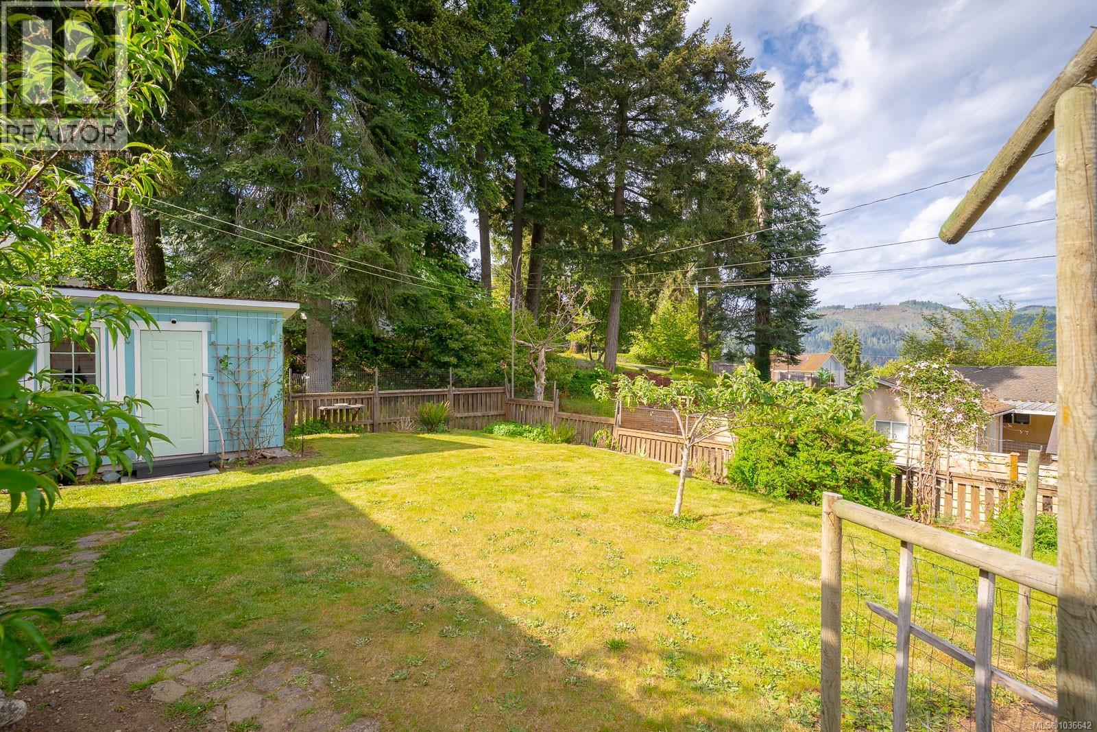 2552 Anderson Ave - 25