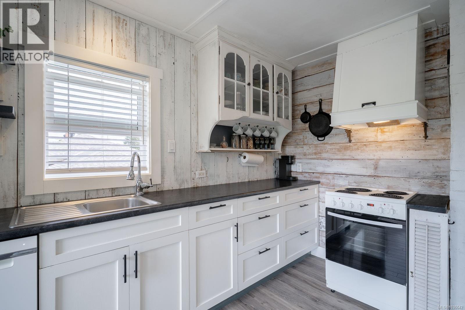2552 Anderson Ave - 10