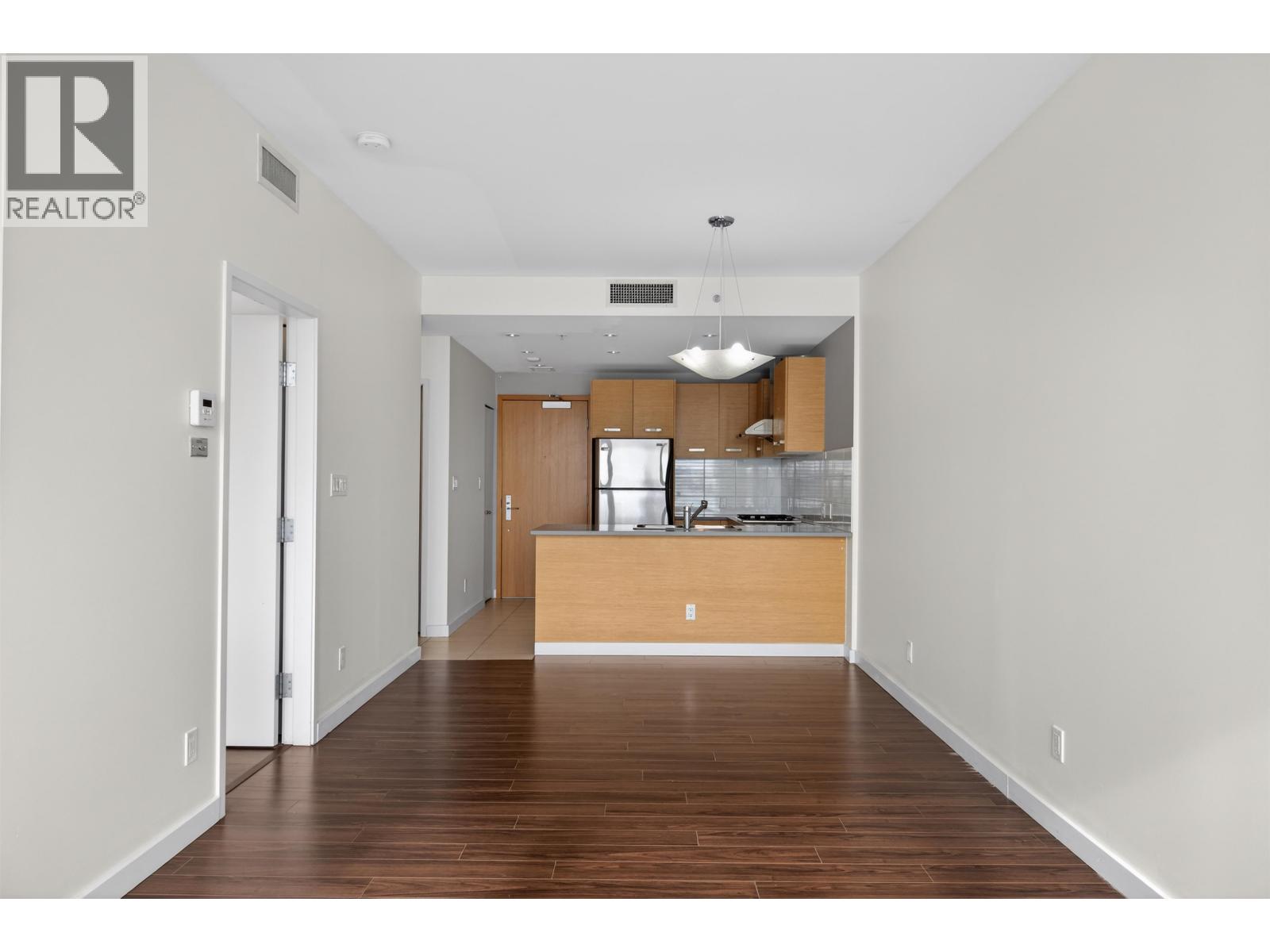 1 Bed, 2 Bath Apartment for Sale in Richmond – 621 8080 CAMBIE ROAD, Richmond – MLS# R3123531 - Image 9