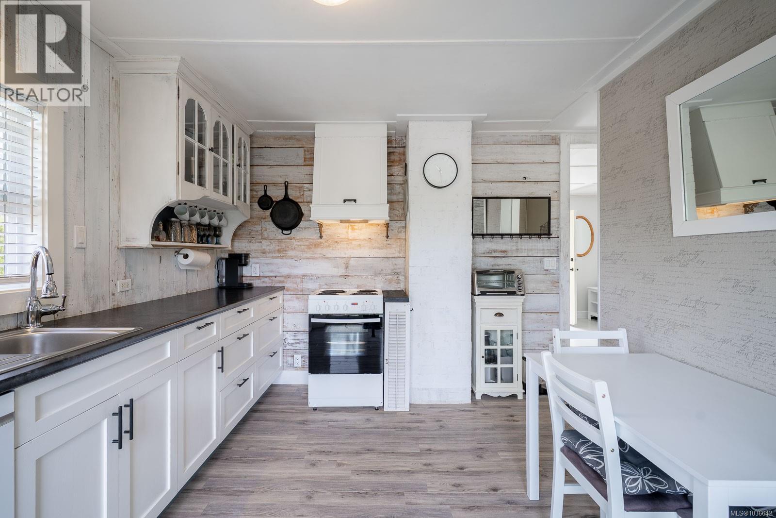 2552 Anderson Ave - 11