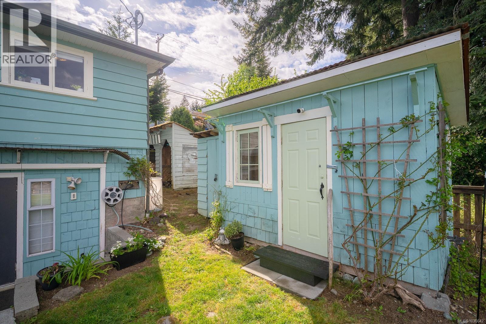 2552 Anderson Ave - 20