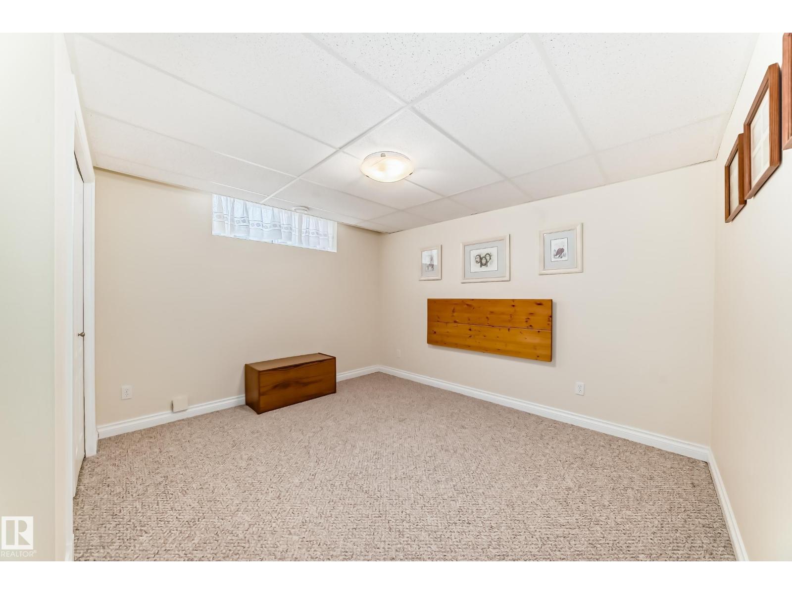 #40 13808 155 AV NW, Edmonton
