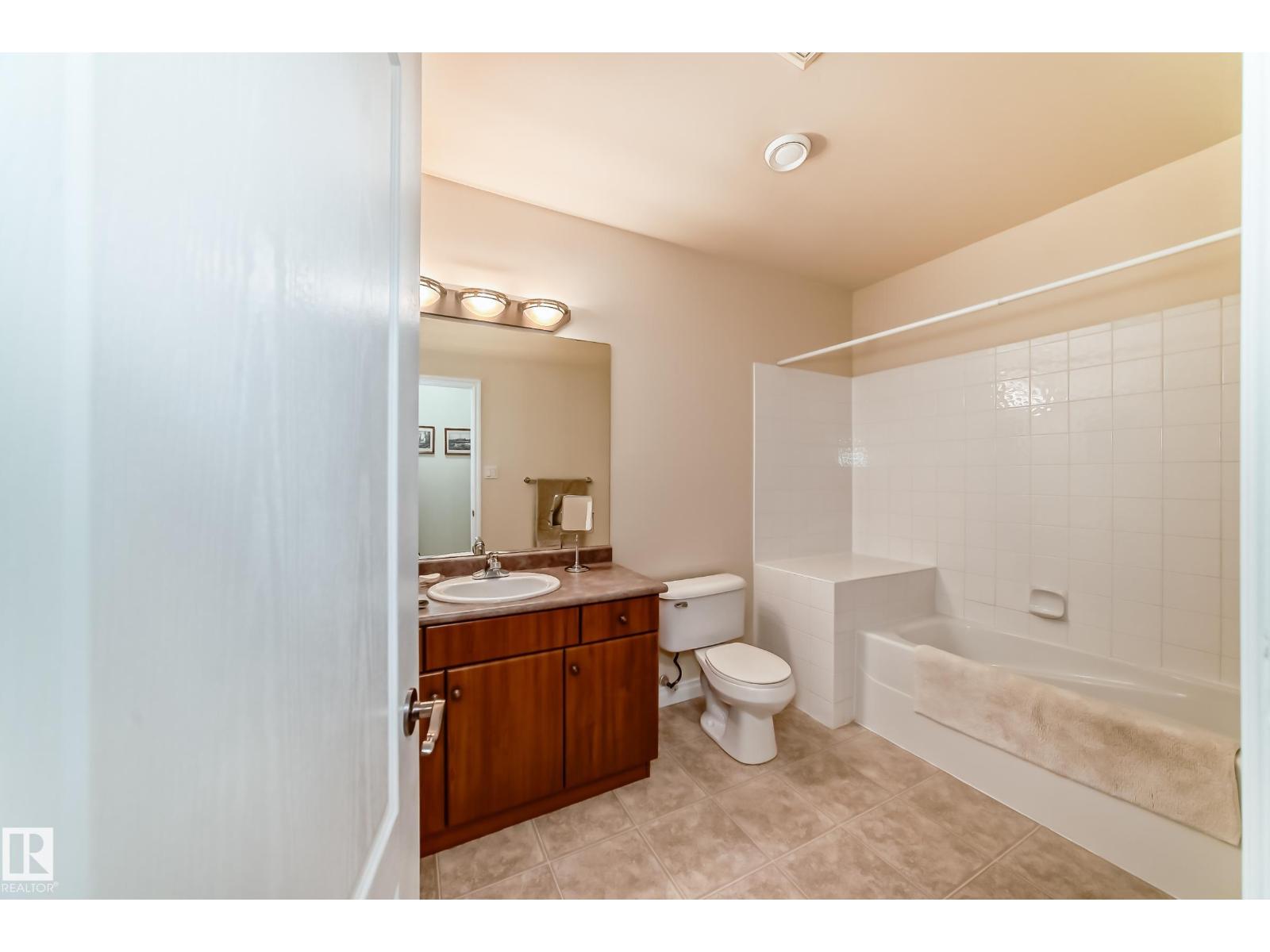 #40 13808 155 AV NW, Edmonton