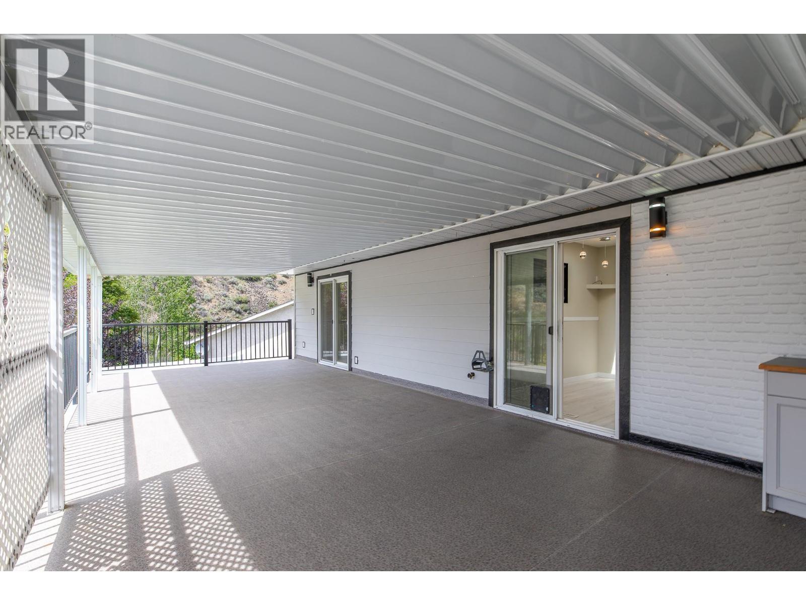 876 Eveningstar Crescent - 14