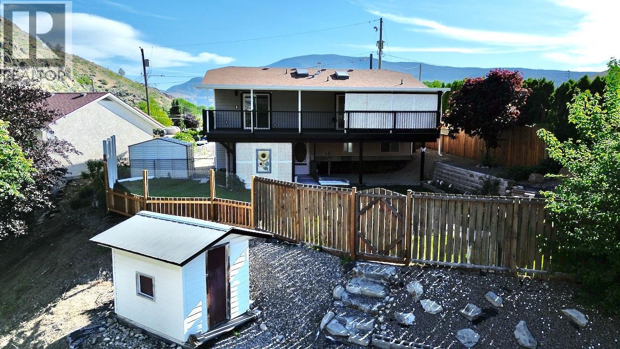 876 Eveningstar Crescent, Oliver
