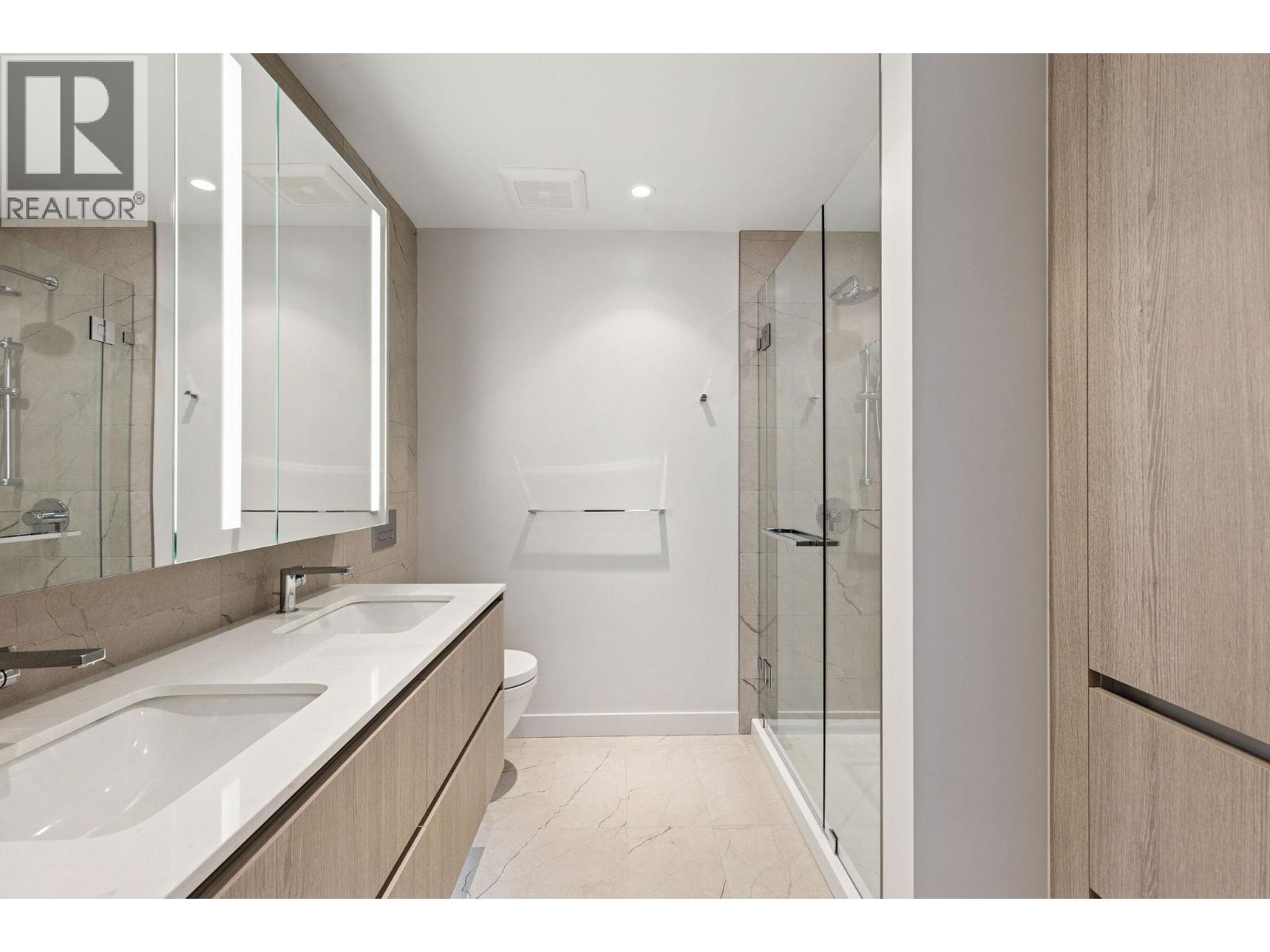 3006 1500 FERN STREET — photo 2