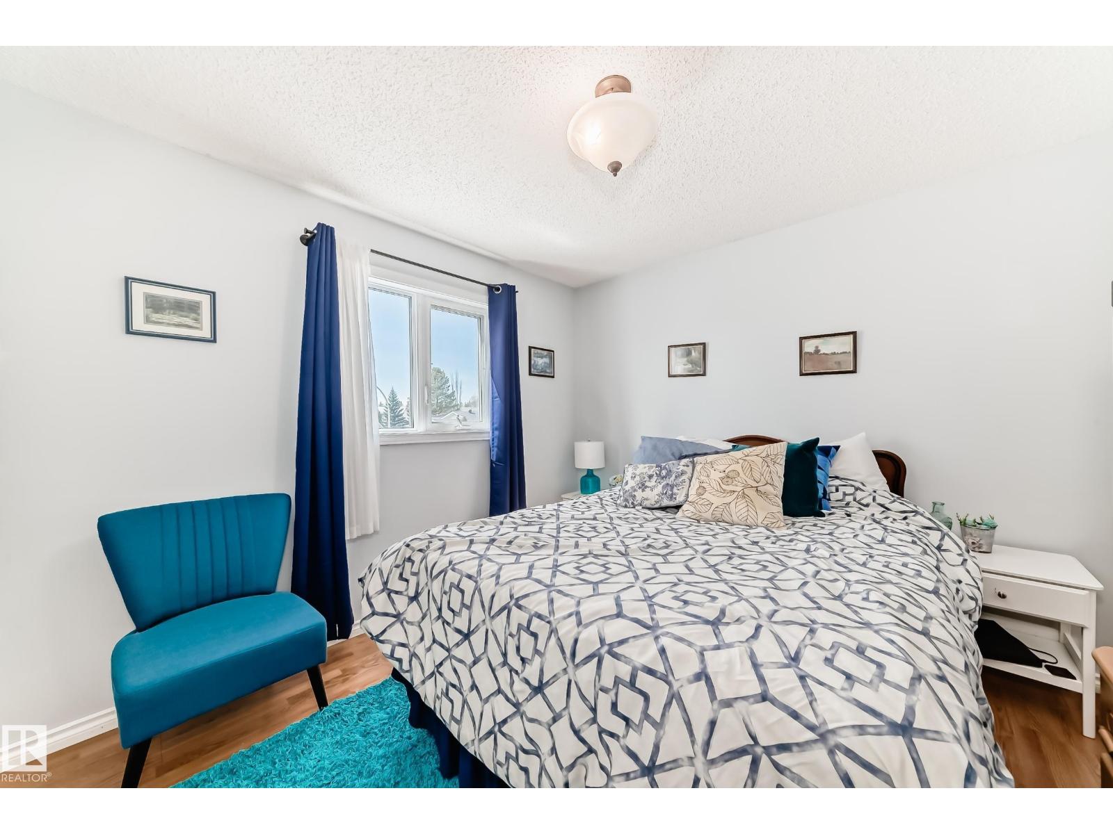 3923 149 ST NW - 40