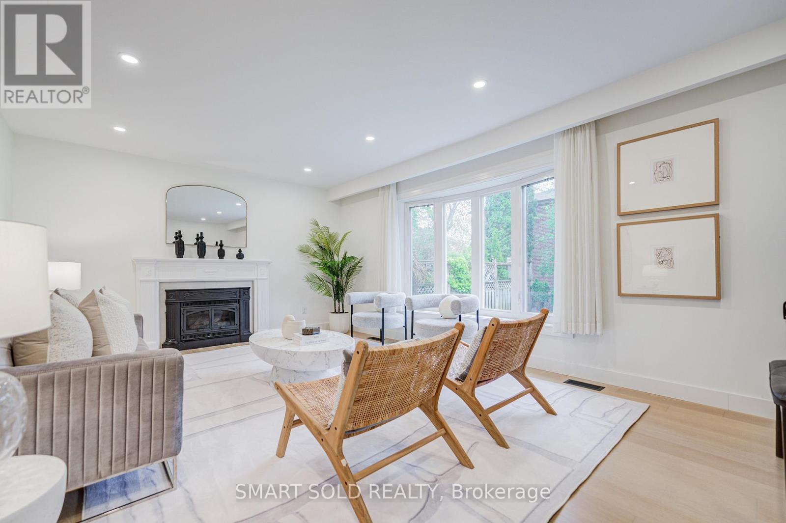 4 KNOLLVIEW CRESCENT - 10