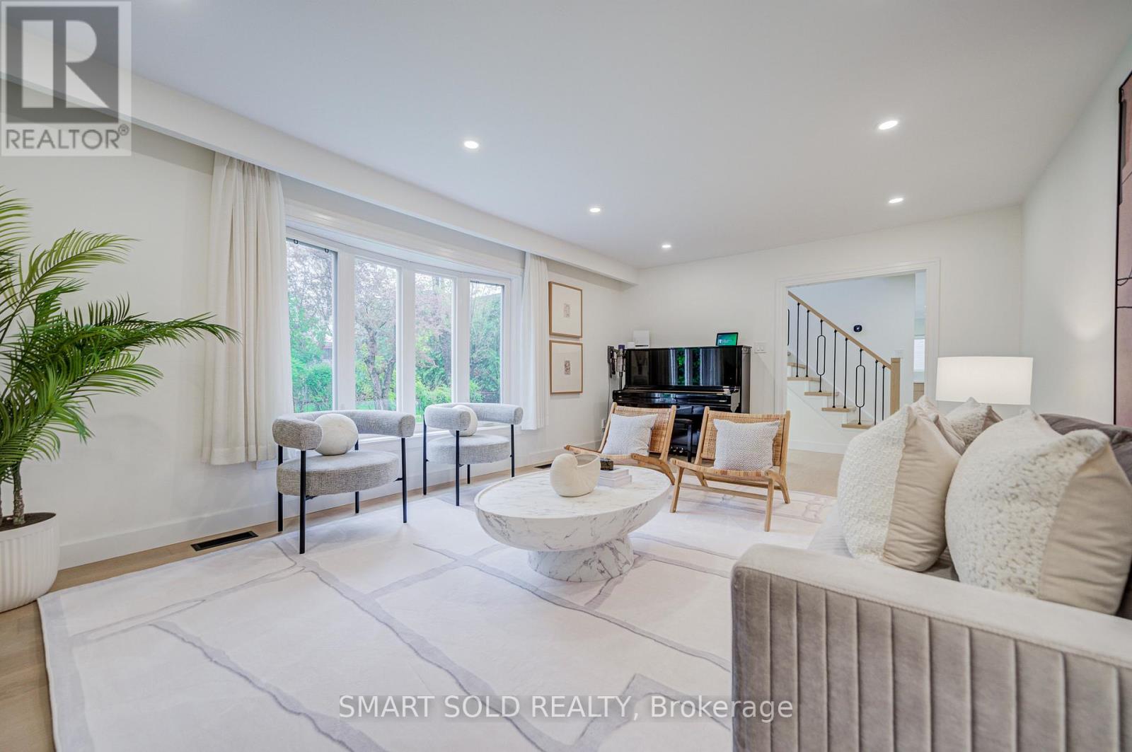 4 KNOLLVIEW CRESCENT - 11