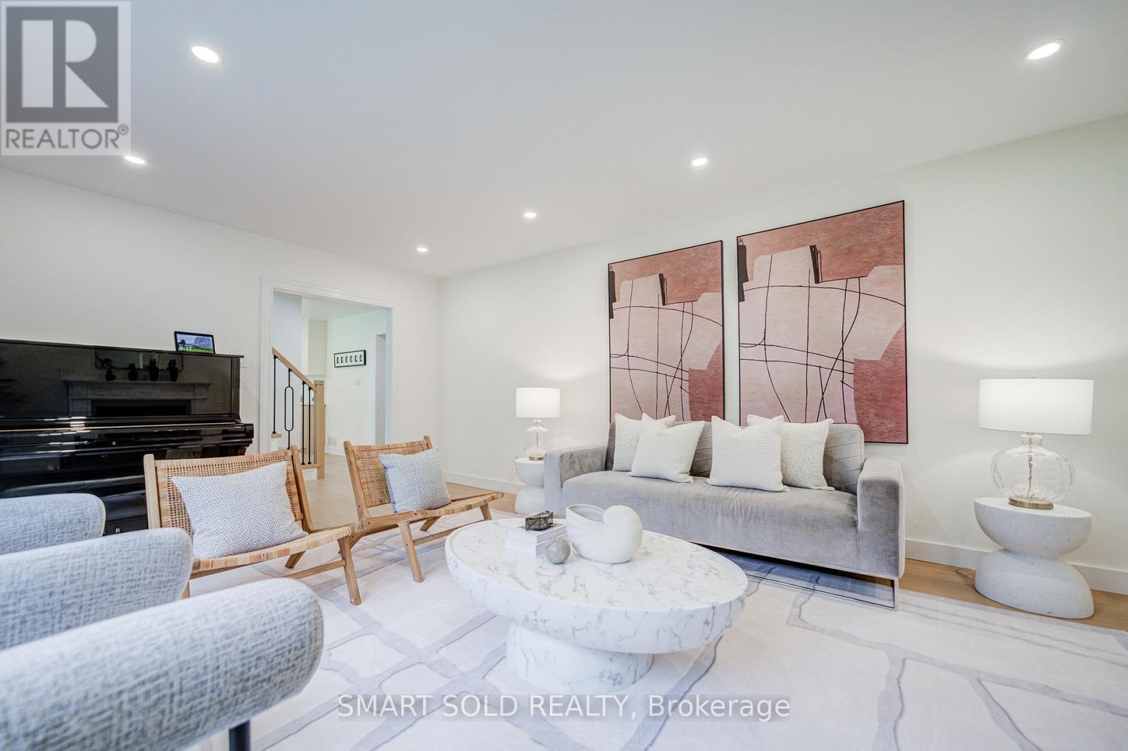 4 KNOLLVIEW CRESCENT - 12