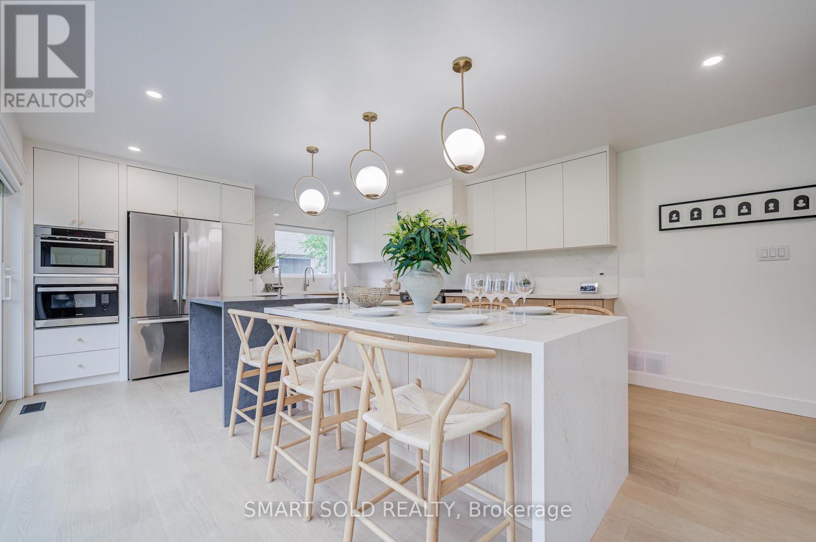 4 KNOLLVIEW CRESCENT - 13
