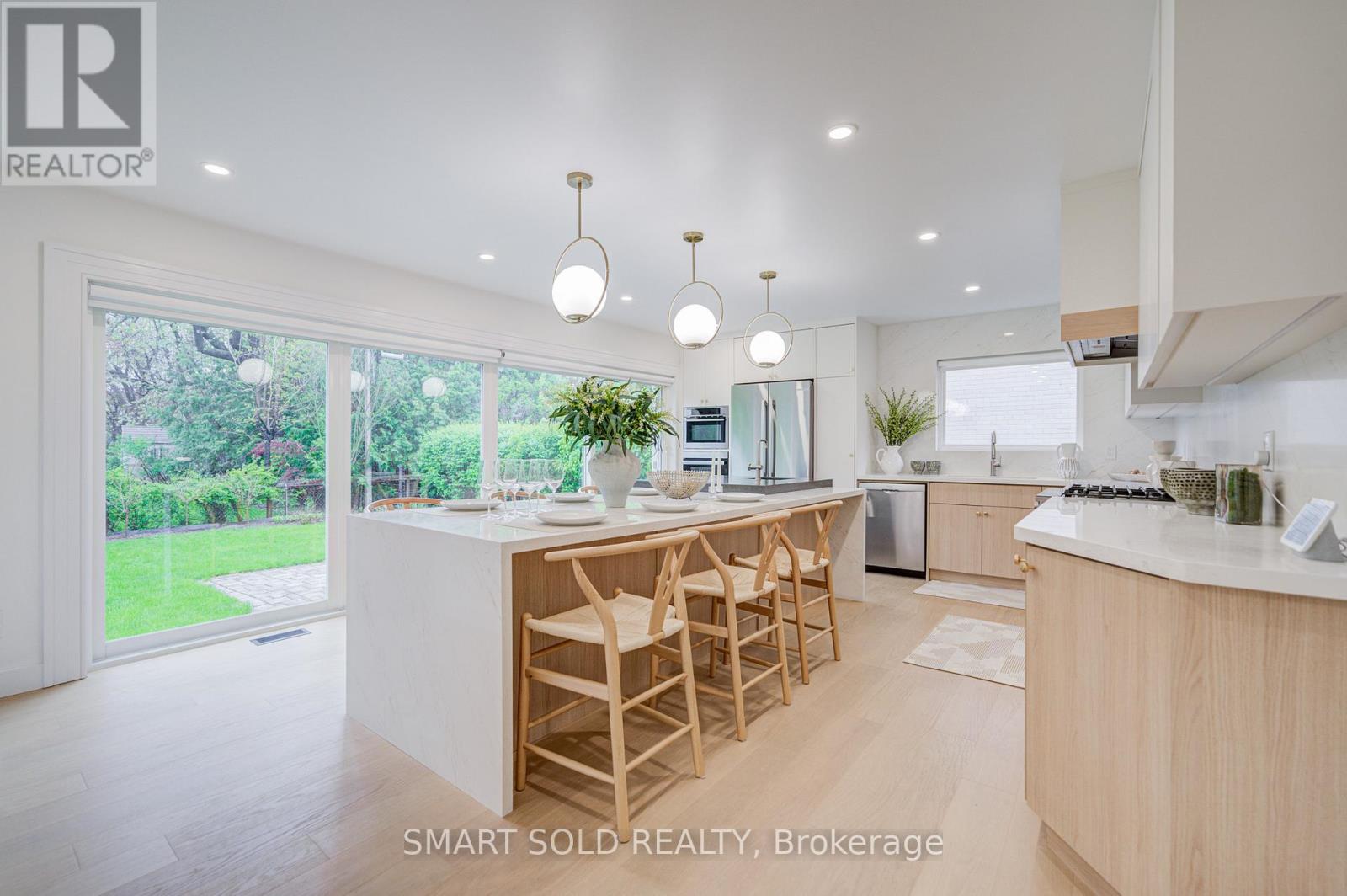 4 KNOLLVIEW CRESCENT - 16