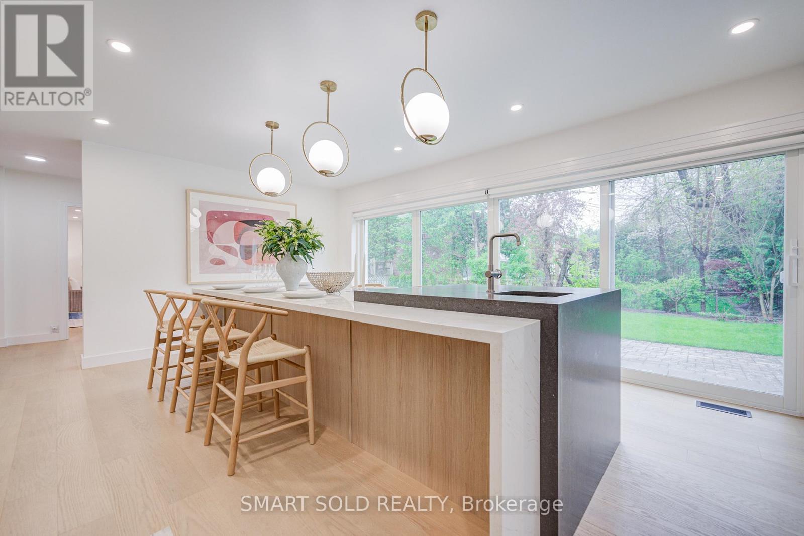 4 KNOLLVIEW CRESCENT - 17