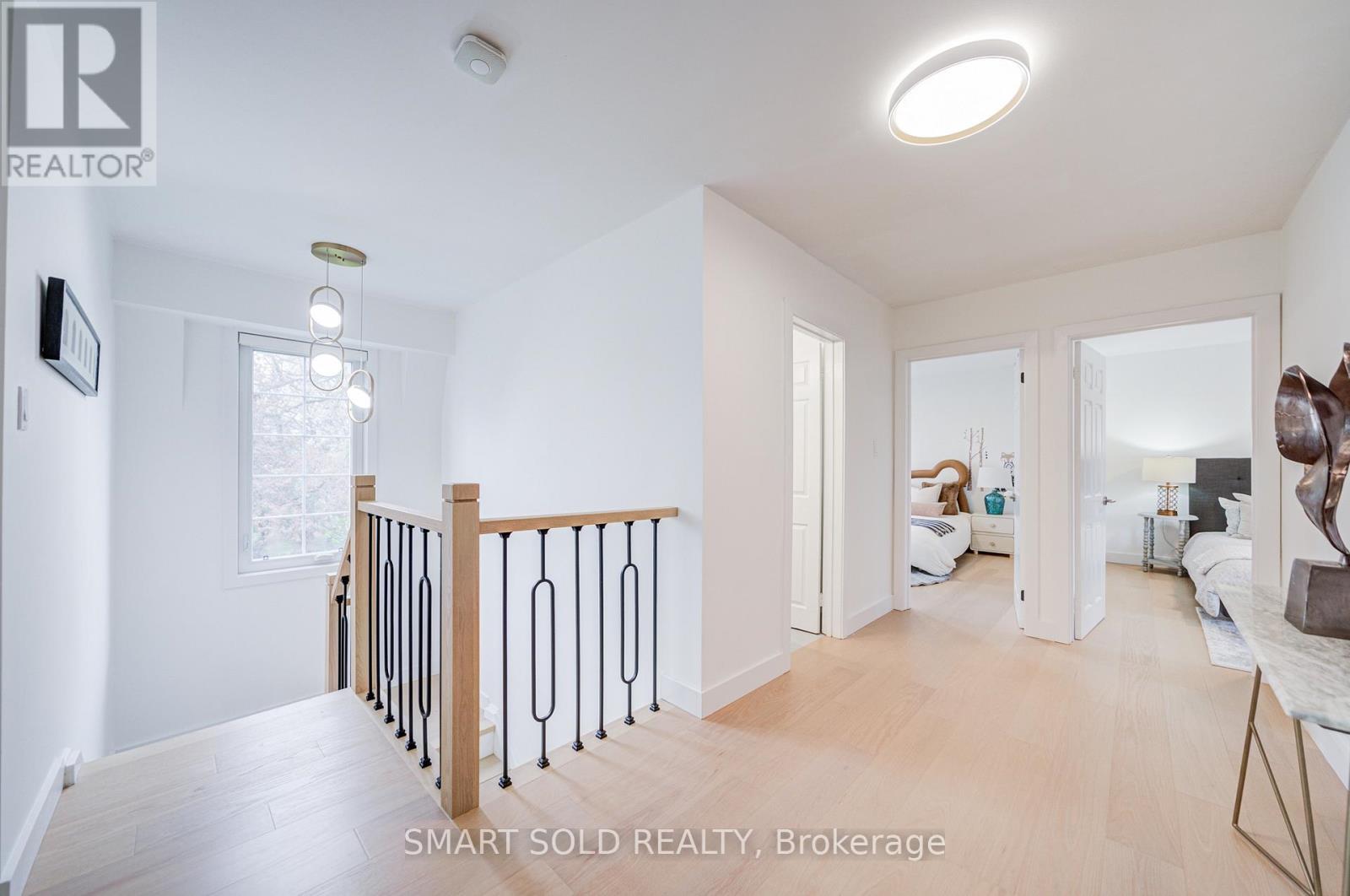 4 KNOLLVIEW CRESCENT - 22