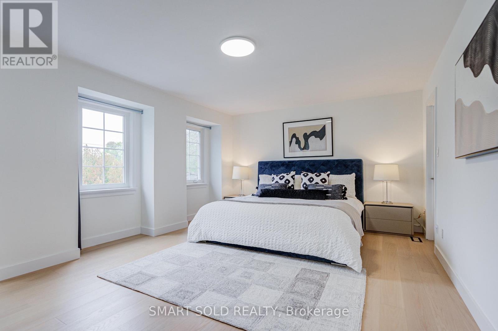 4 KNOLLVIEW CRESCENT - 24