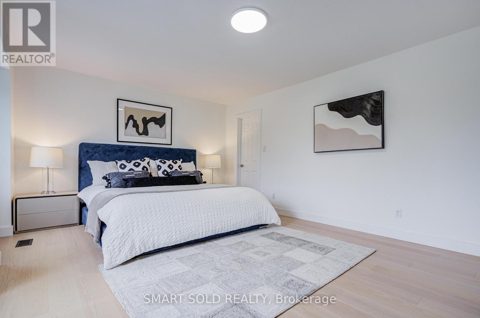 4 KNOLLVIEW CRESCENT - 25
