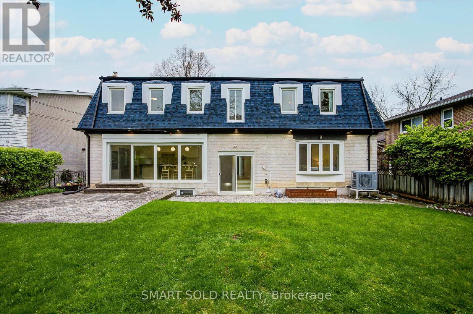 4 KNOLLVIEW CRESCENT - 47