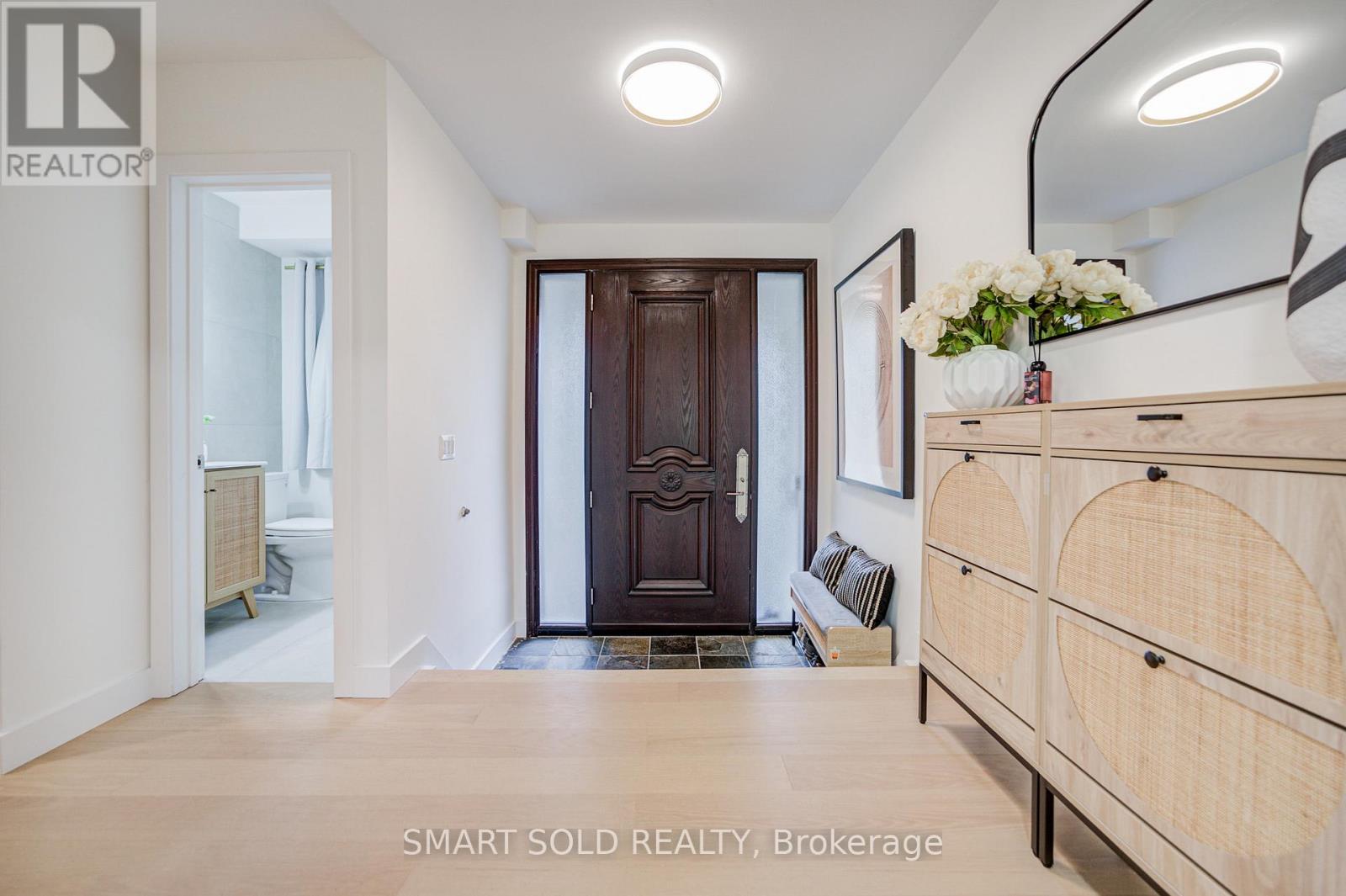 4 KNOLLVIEW CRESCENT - 6