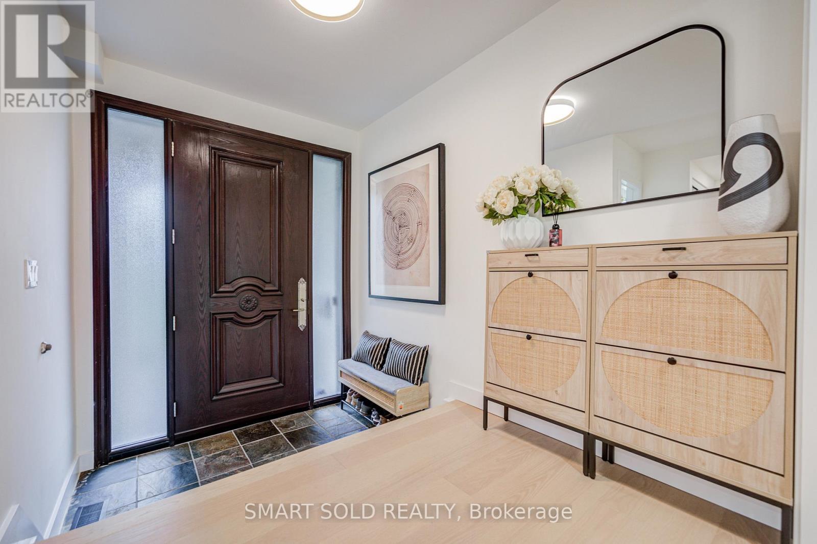 4 KNOLLVIEW CRESCENT - 7