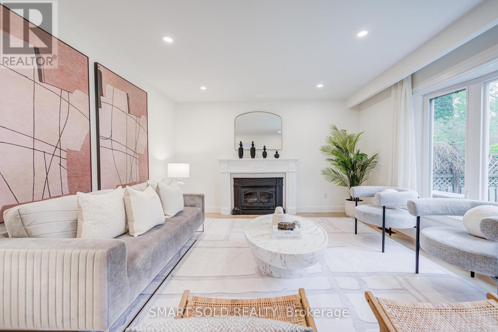 4 KNOLLVIEW CRESCENT - 9