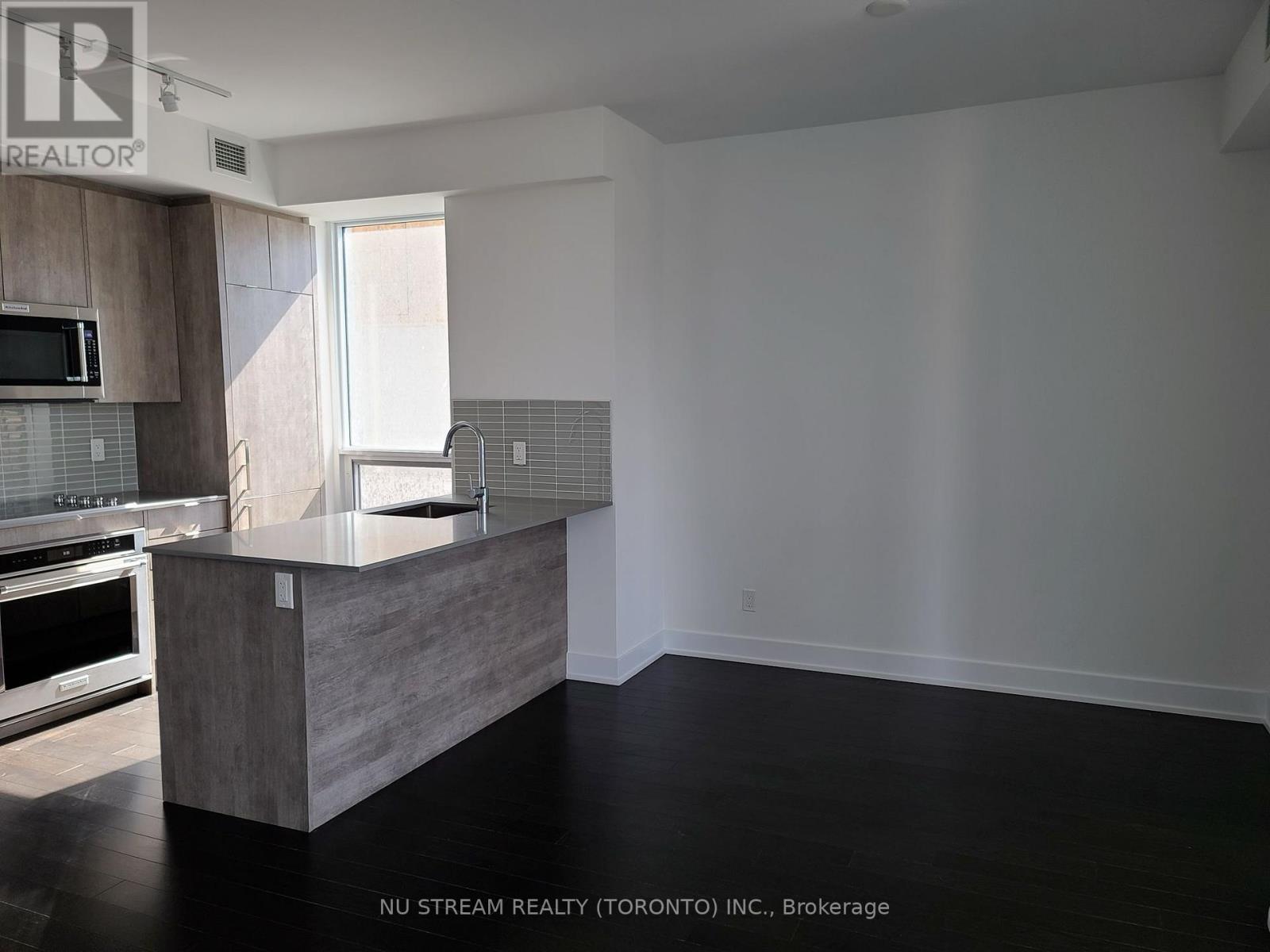 #307 181 BEDFORD ROAD - 2