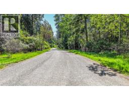 3250 Gunpowder Trail, Hornby Island, BC V0R1Z0 Photo 36
